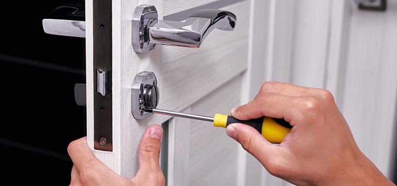 commercial security lock installation